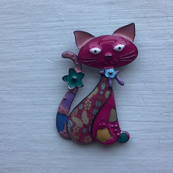 Whimsical fun kitty cat pin in muti colors FUN - Picture 3 of 4